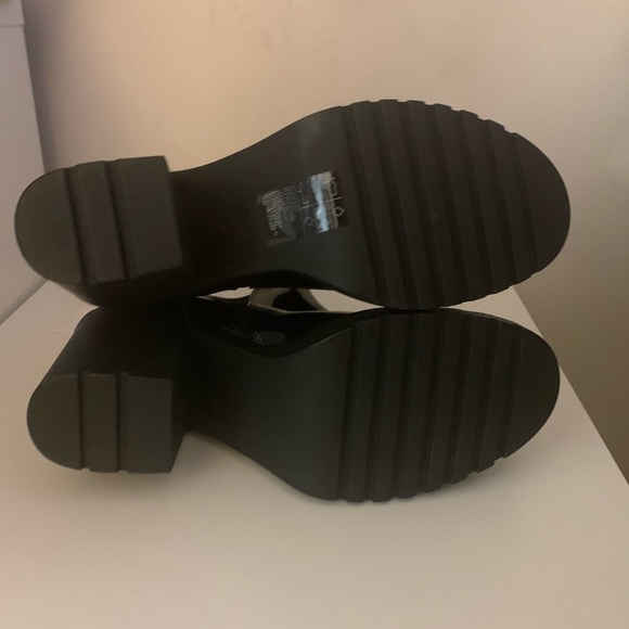 H&M Black Patent Ankle Boots With Block Heel - Picture 4 of 9